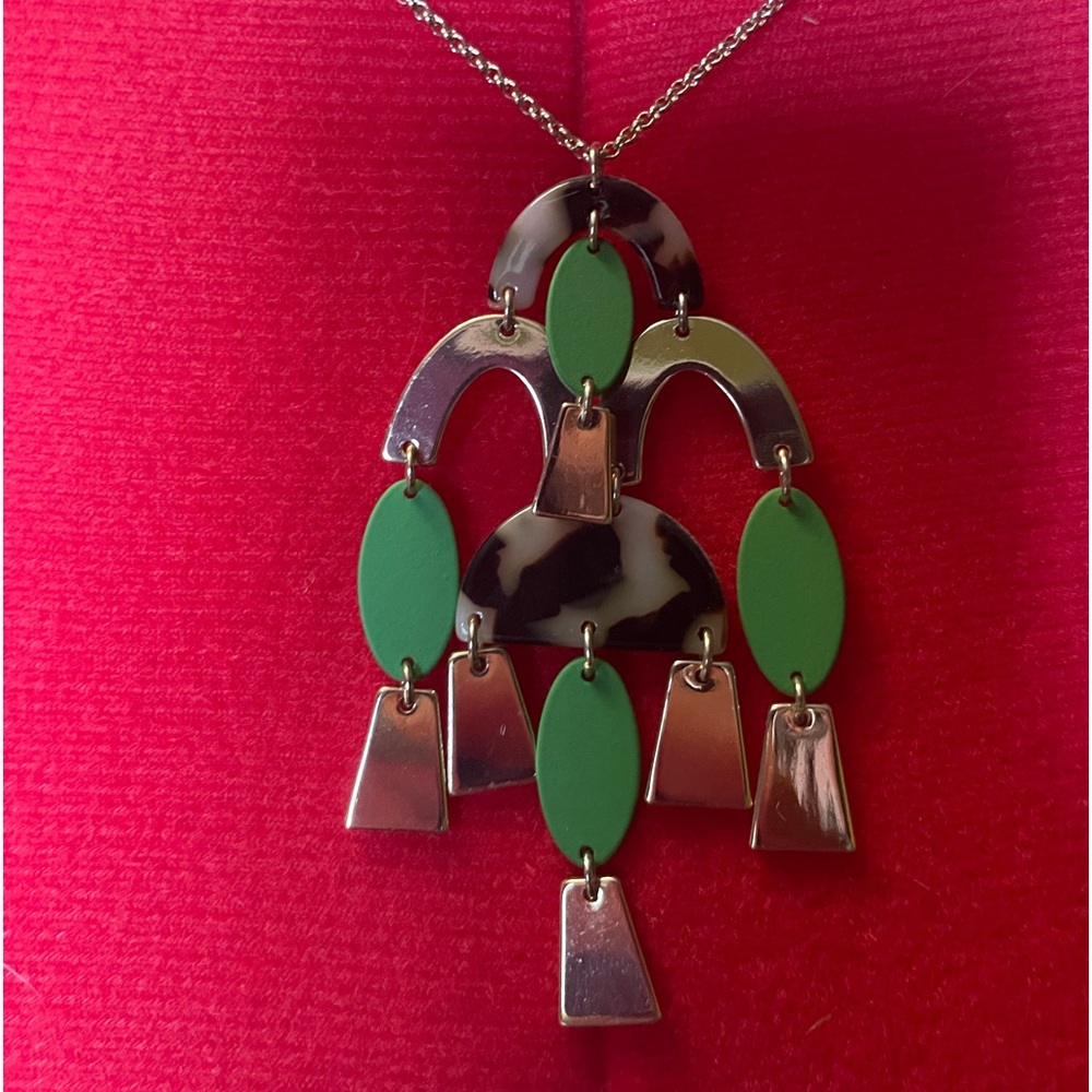 Banana Republic gold tone long chain with tortoiseshell and green pendant